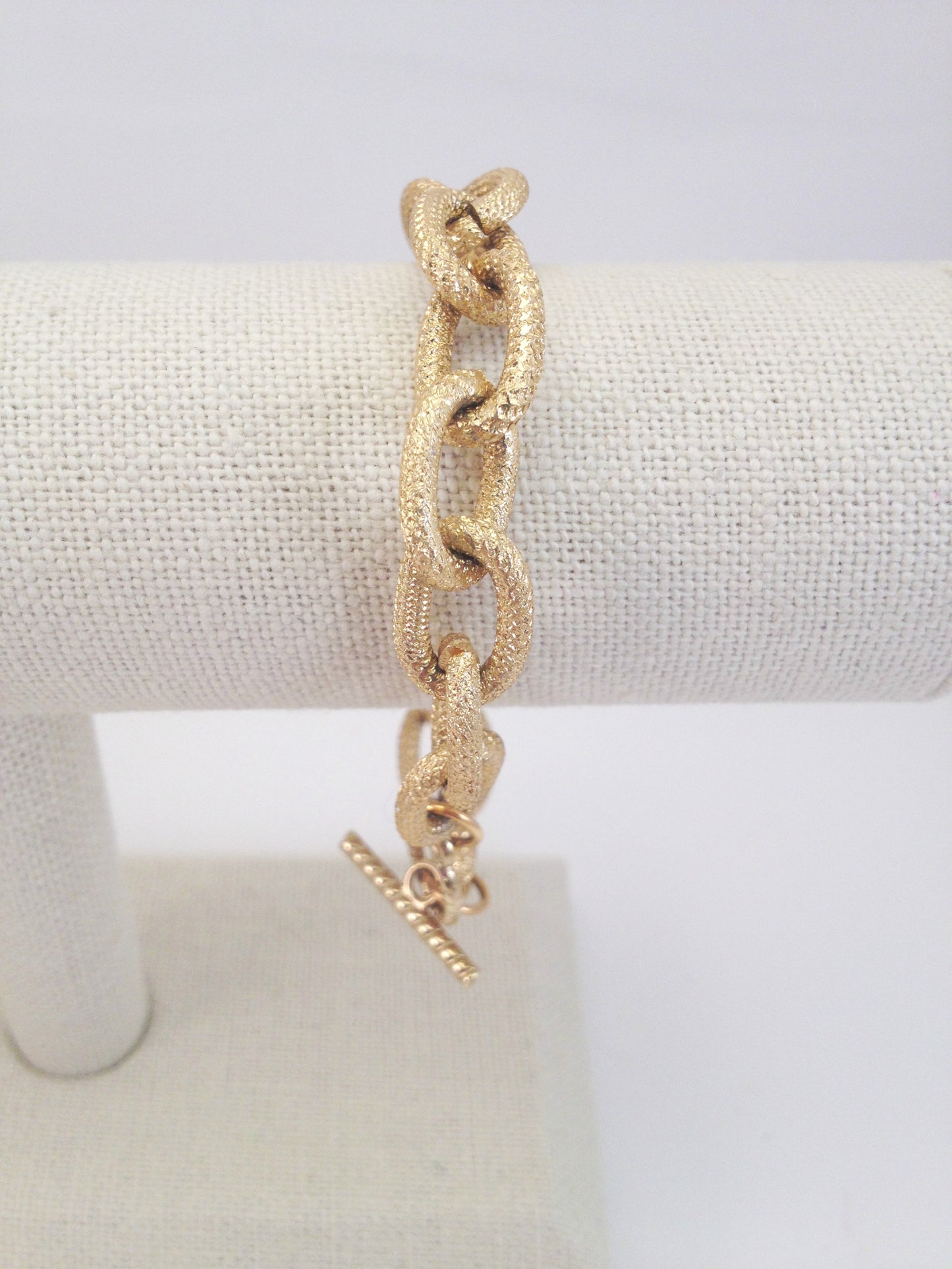 chain loop bracelet- textured